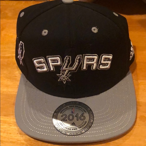 San Antonio Spurs 2016 Official NBA draft cap - Picture 1 of 4